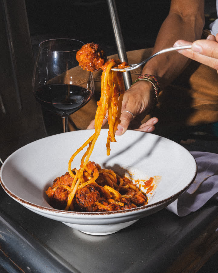 spaghetti al sugo con polpette